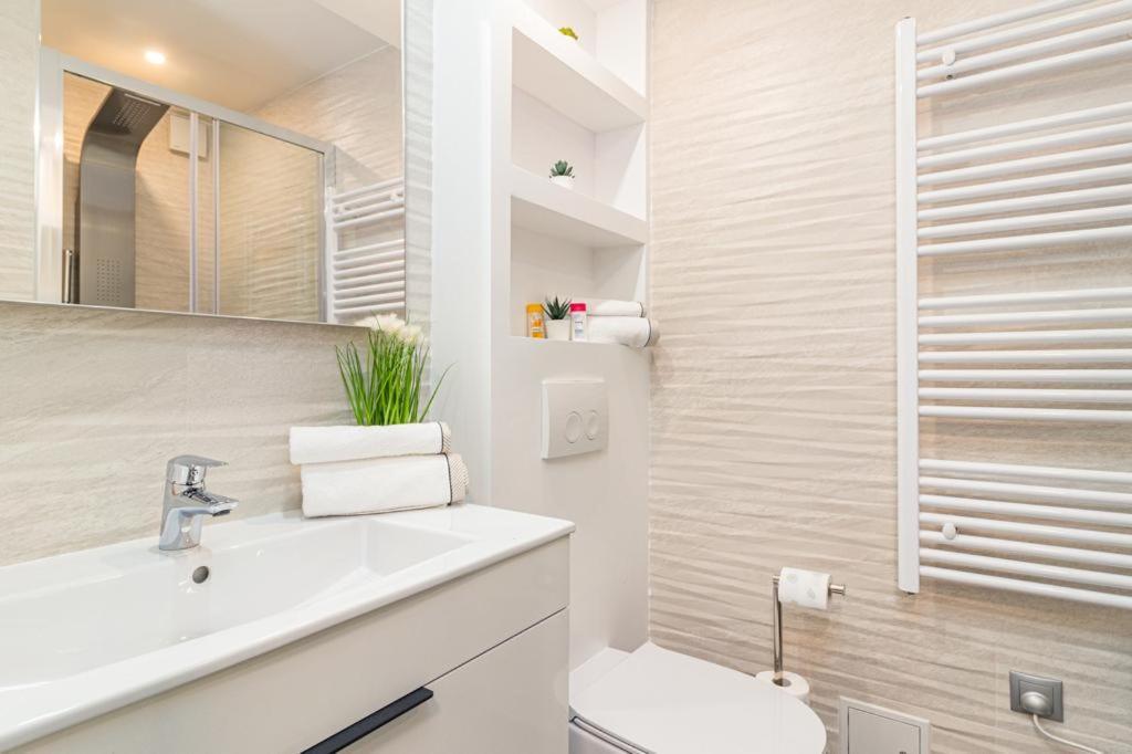 Apartment N&g New Stoja